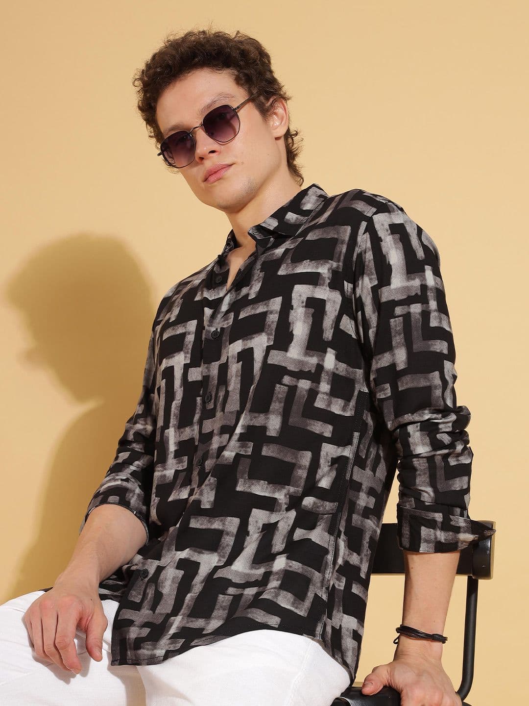 HERE&NOW Men Geometric Printed Spread Collar Slim Fit Casual Shirt - view 1