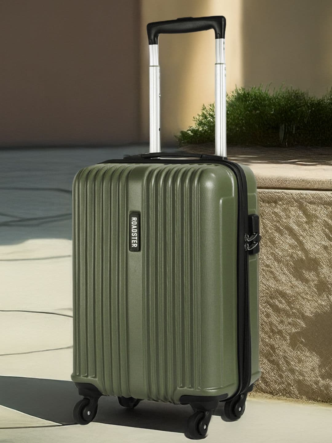 Roadster String Hard-Sided 360-Degree Rotation Cabin Trolley Suitcase - Volume 33 L - view 1