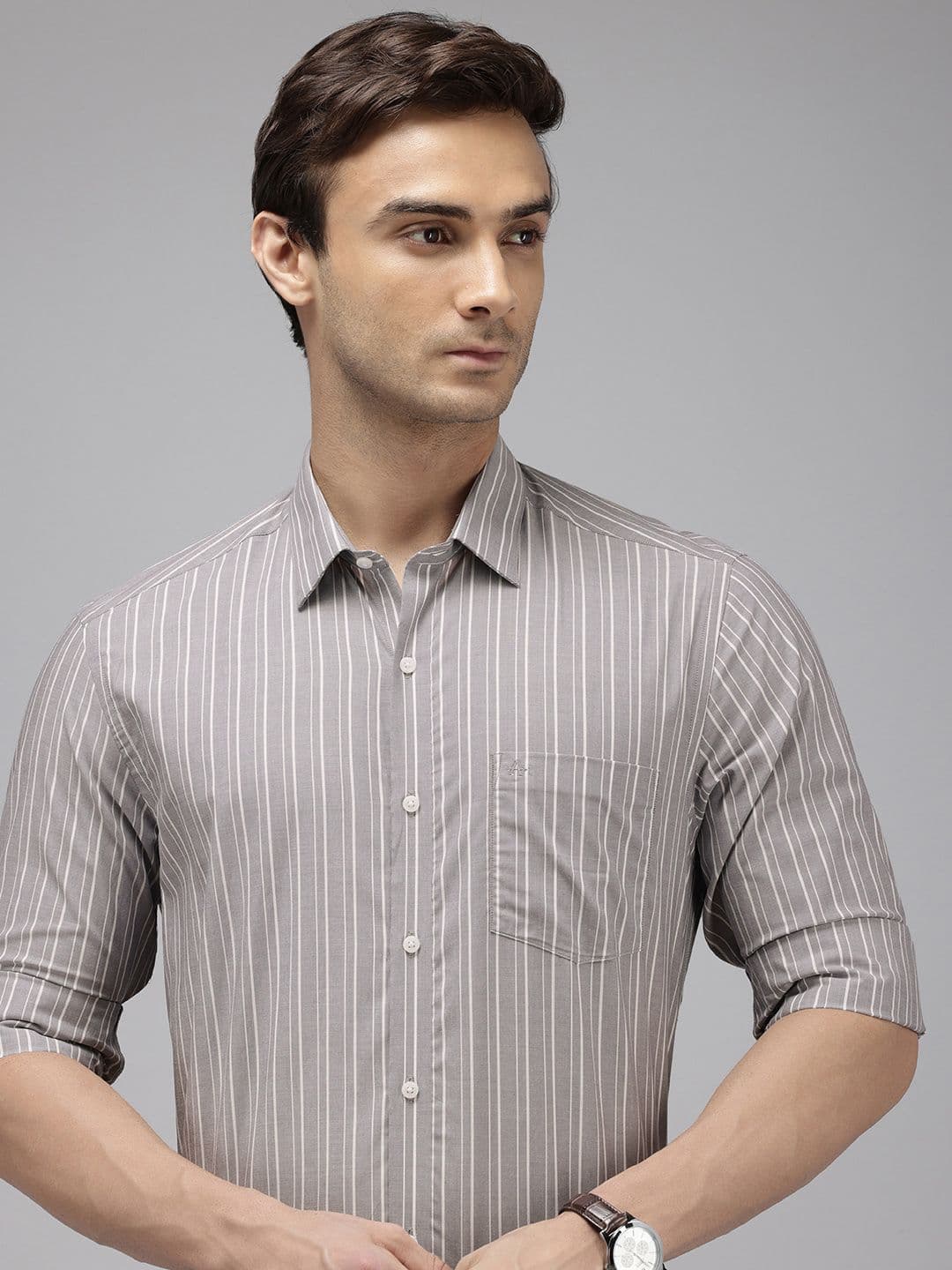 Arrow Manhattan Slim Fit Striped Cutaway Collar Pure Cotton Formal Shirt - view 1