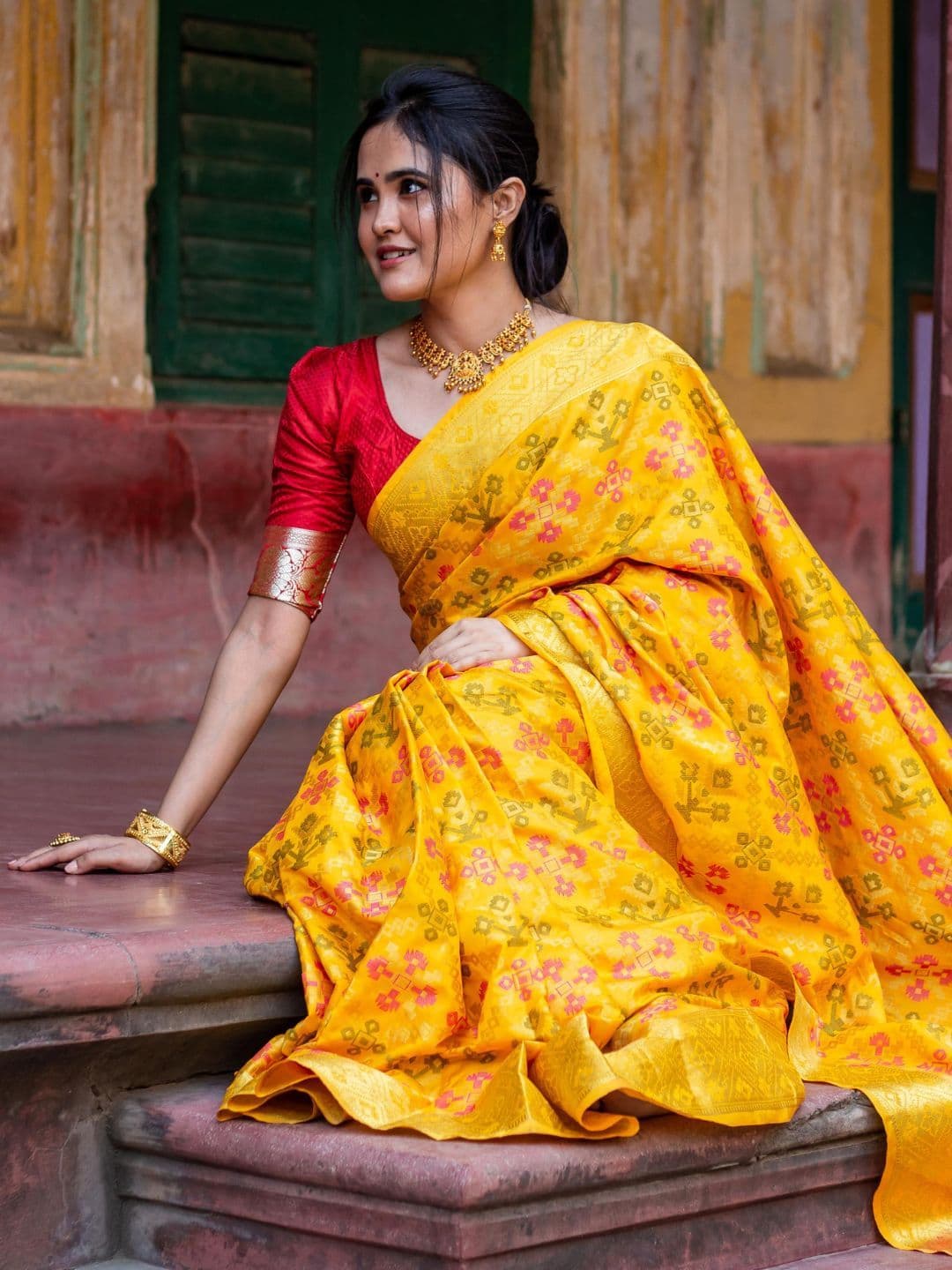 KALINI Woven Design Zari Kanjeevaram Silk Blend Saree - view 1