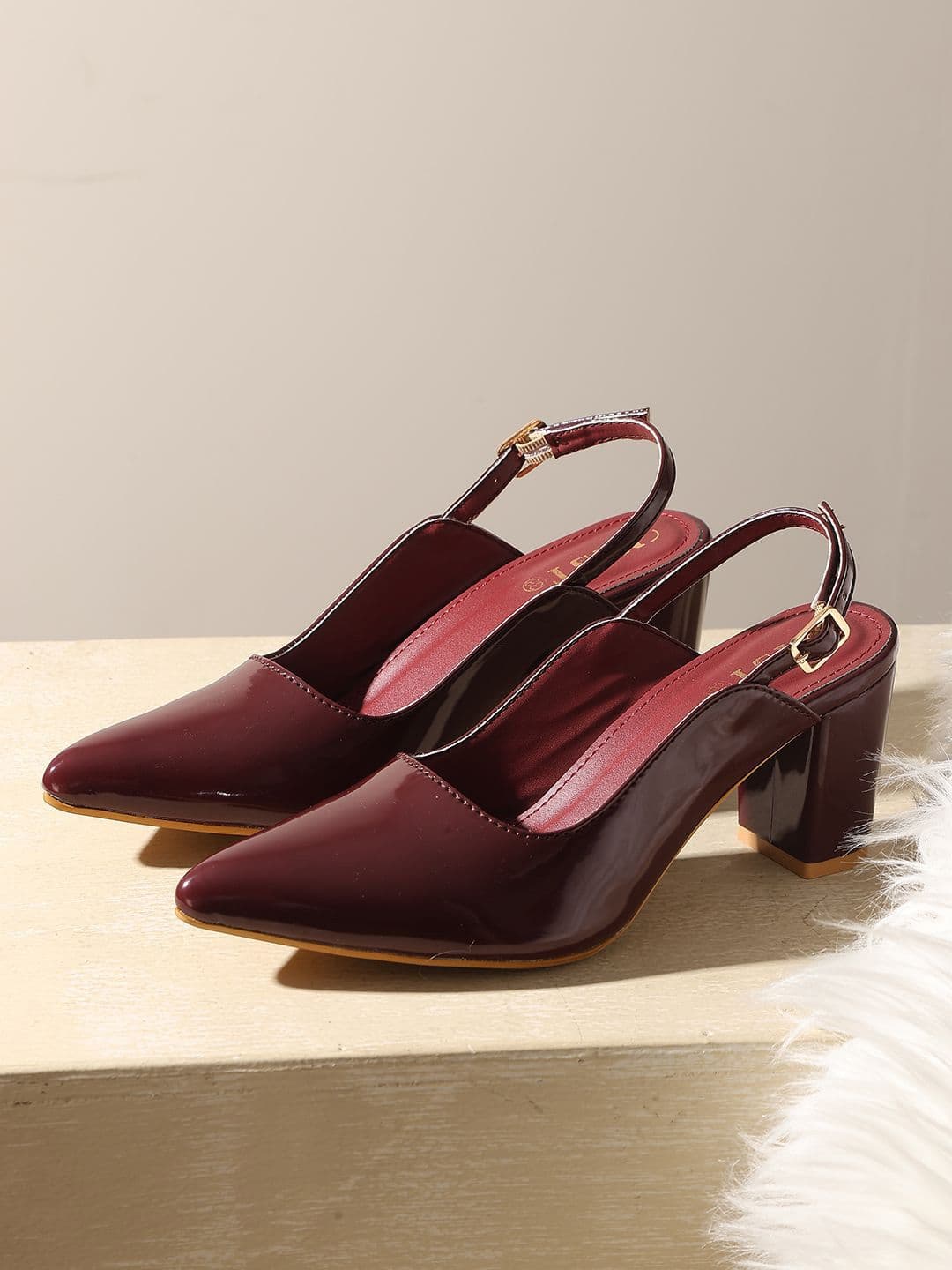 GNIST Pointed Toe Block Slingback Heeled Pumps - view 1
