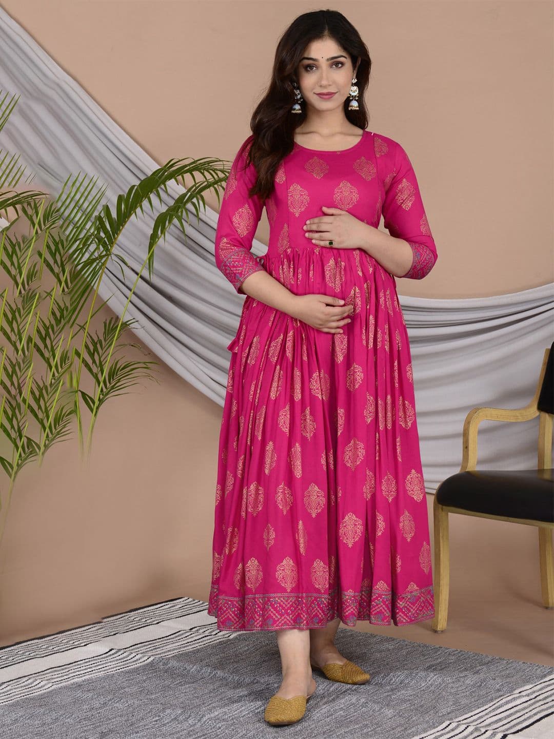 Gujari Ethnic Motifs Woven Design Zari Maternity Anarkali Kurta - view 1