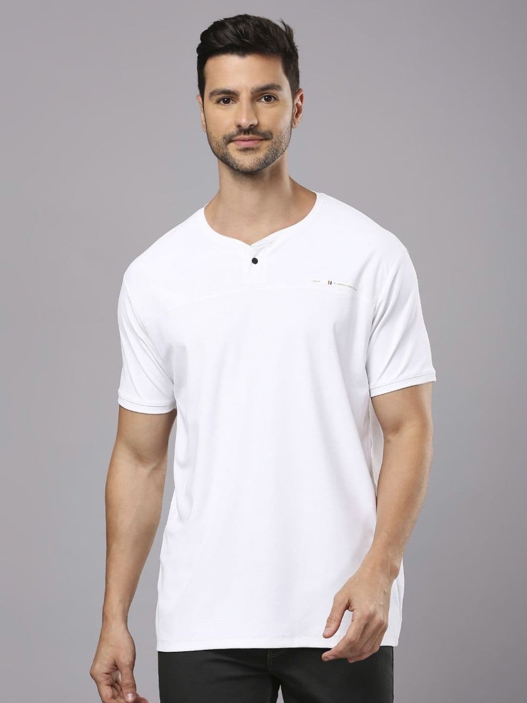 Klub Fox Men Solid Henley Neck Cotton T-Shirt - view 1