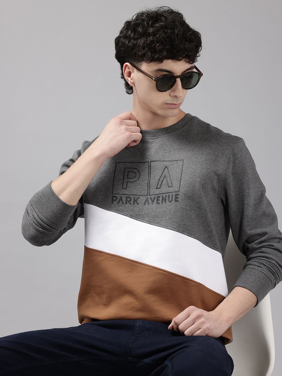 Park Avenue Men Colourblocked Sweatshirt - view 1