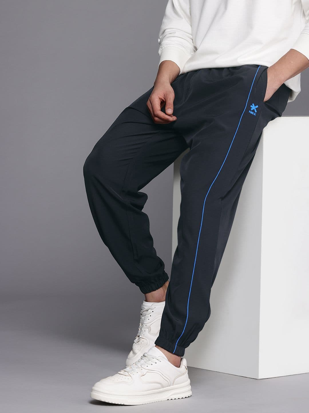 HRX by Hrithik Roshan Men HRXGT Rapid-Dry Lifestyle Joggers - view 1