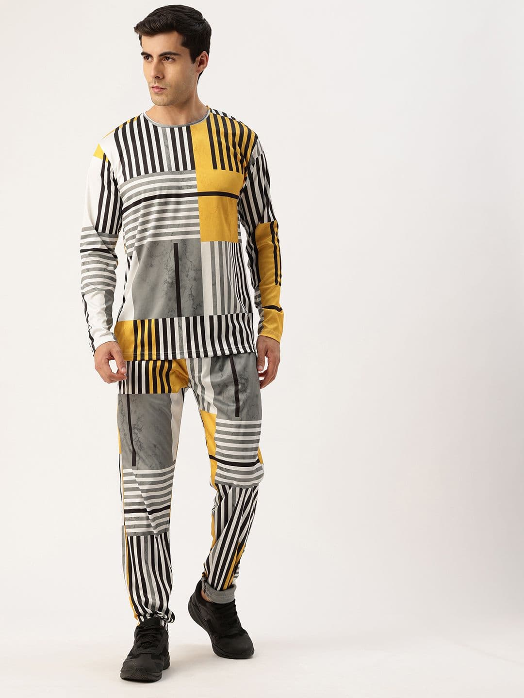 Sports52 wear Sports 52 wear Men Abstract Printed Tracksuit - view 1