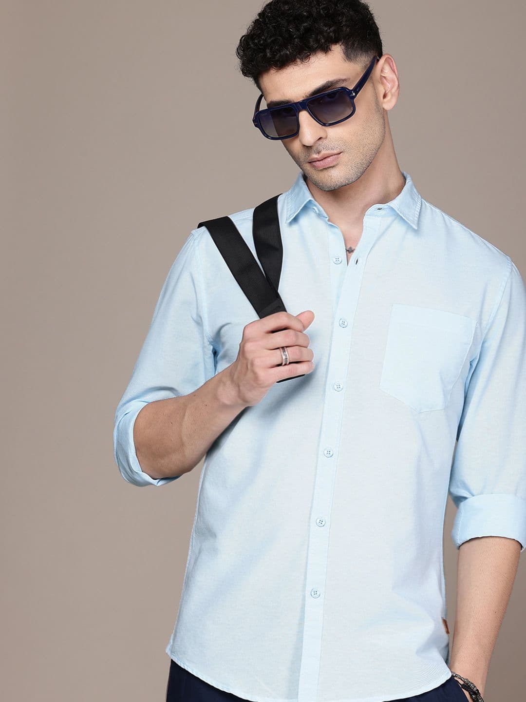 Roadster Men Solid Premium Regular Fit Shirt - view 1
