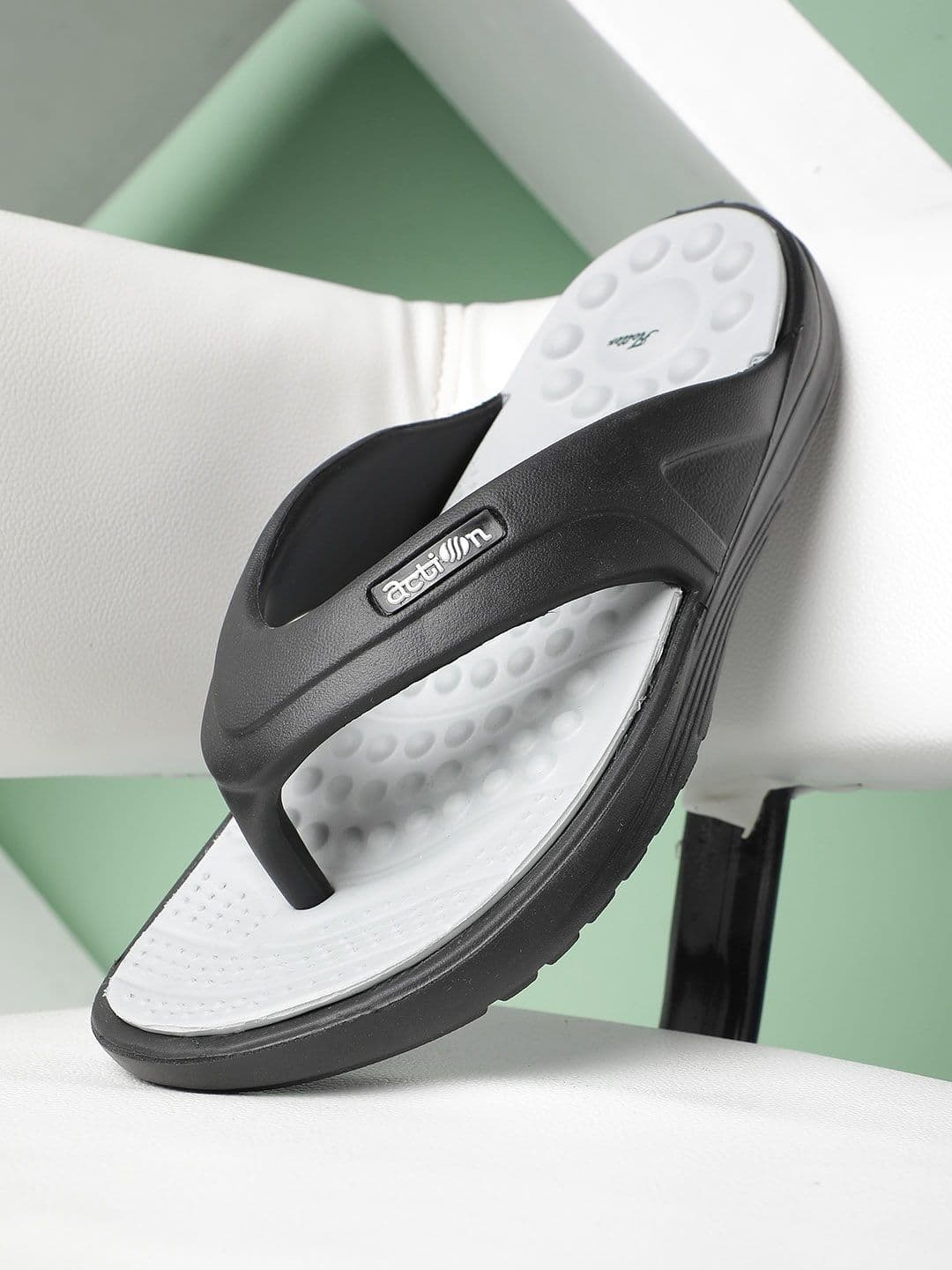 Action Men Rubber Thong Flip-Flops - view 1