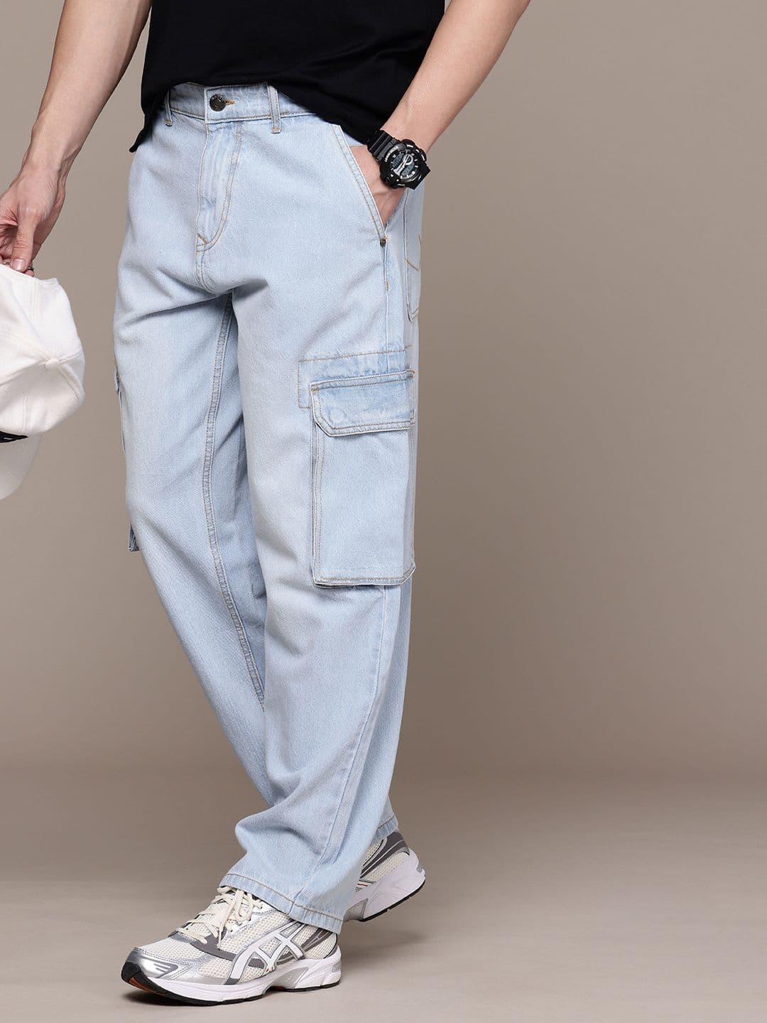 WROGN Men Cargo Fit Cotton Light Fade Relaxed Fit Jeans - view 1