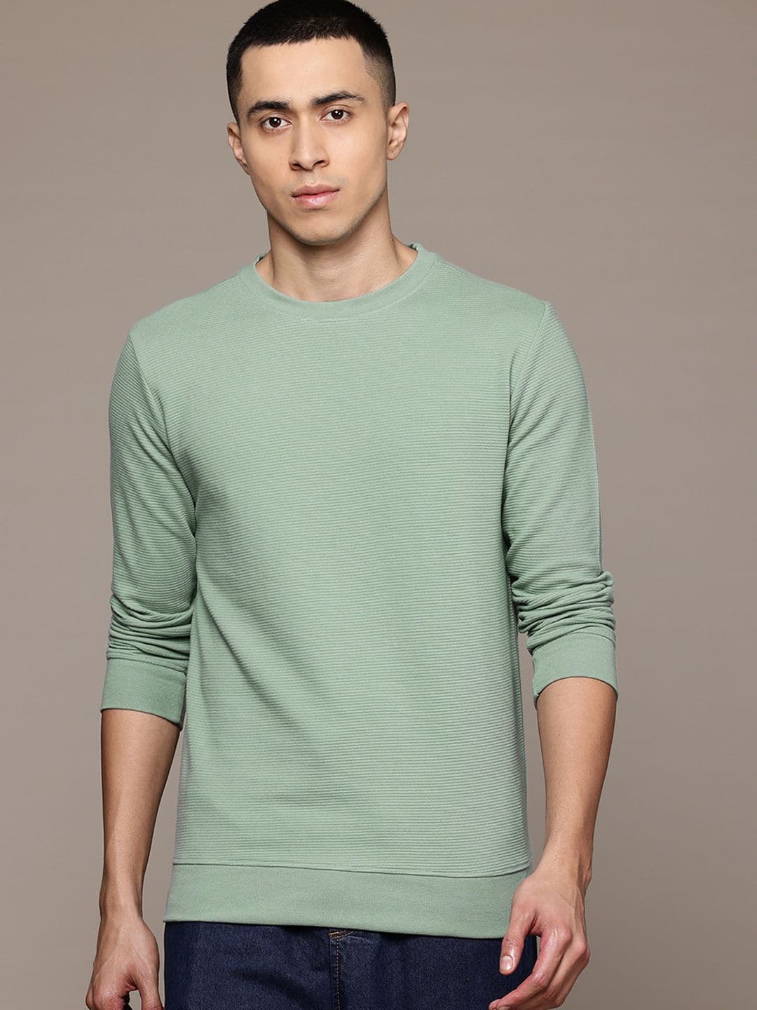 Roadster Men Textured T-shirt - view 1