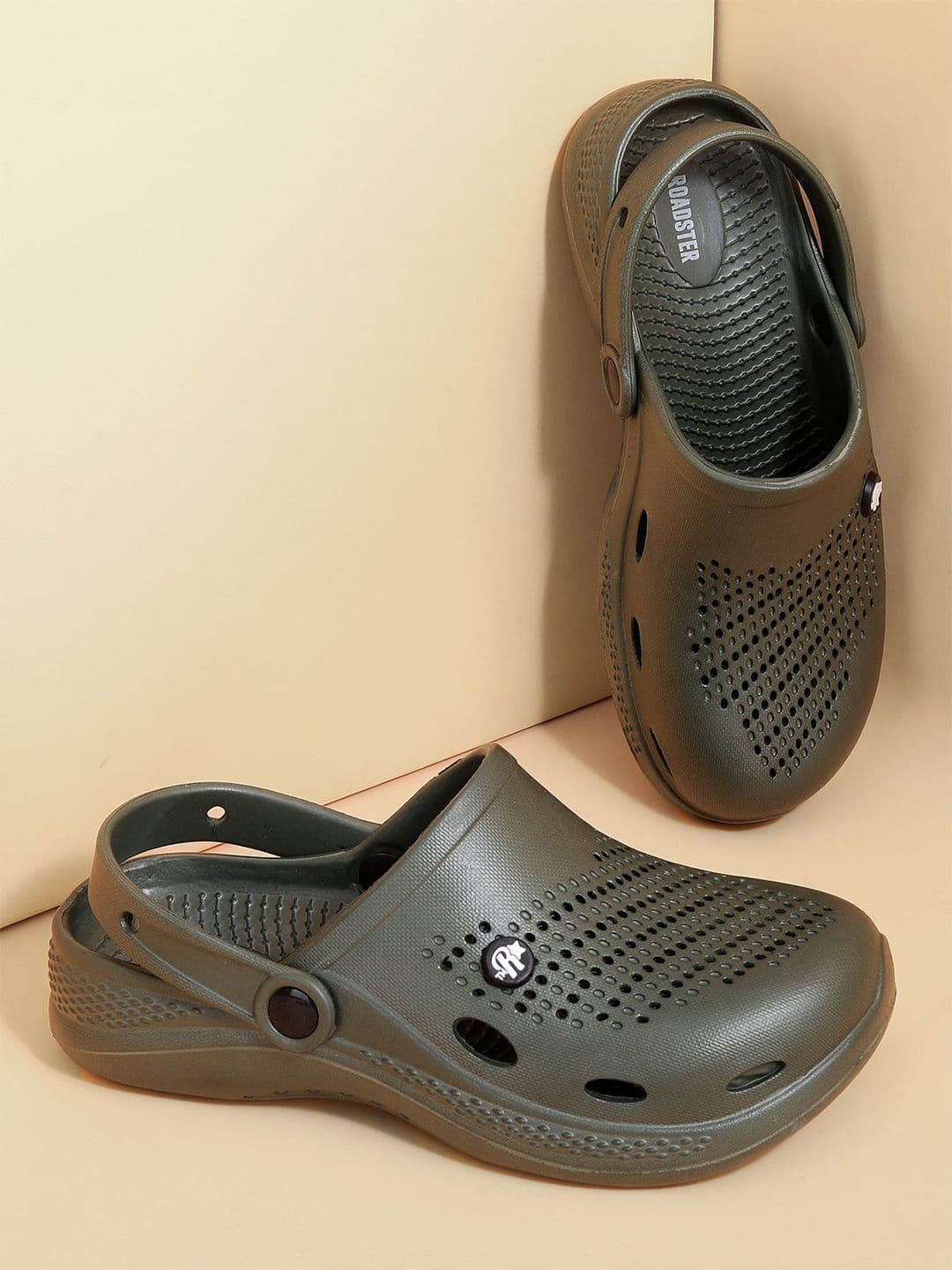 The Roadster Lifestyle Co Men Self Design Clogs - view 1