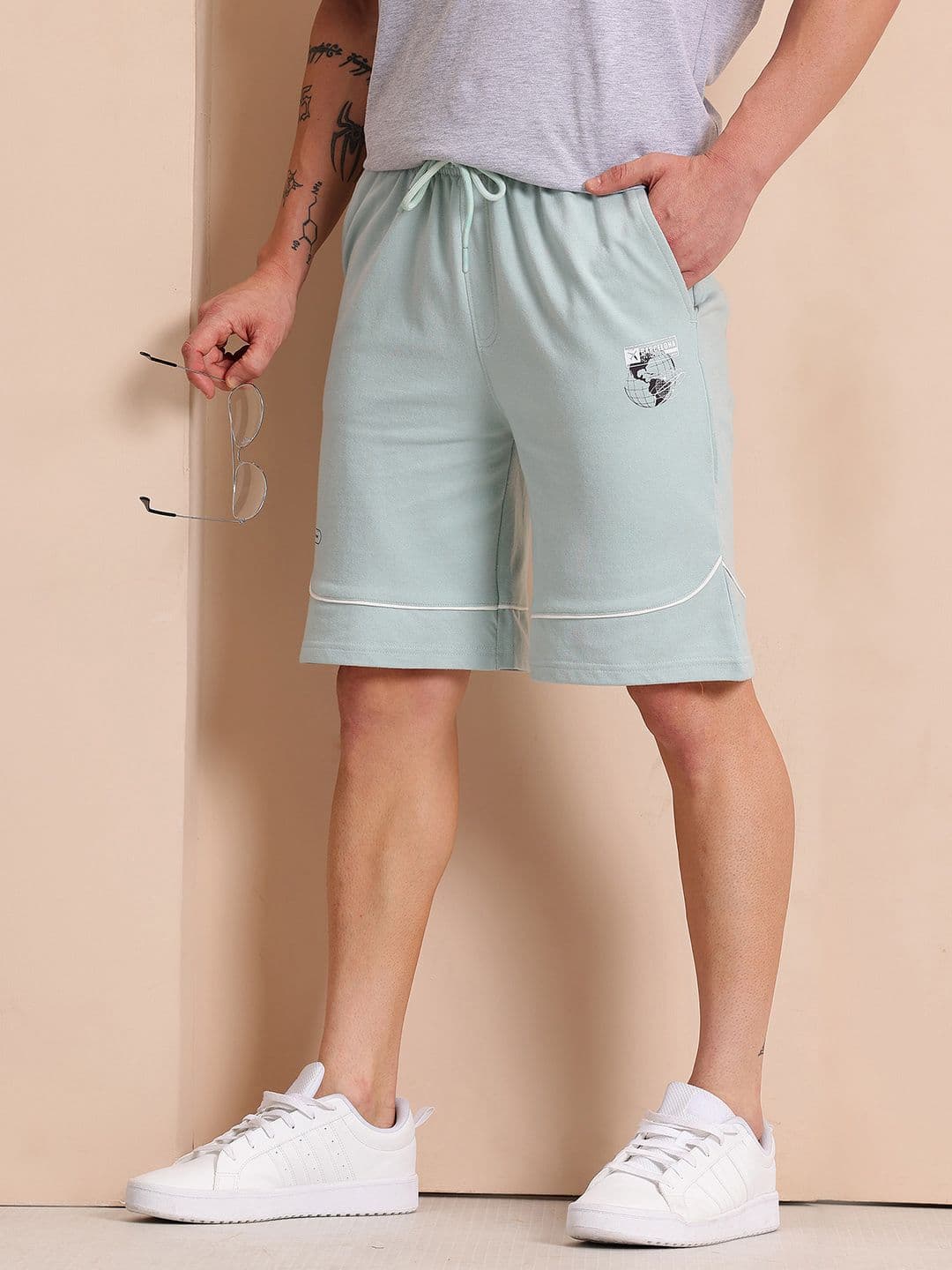 Mast & Harbour Men Mid-Rise Contrast Piping Shorts - view 1