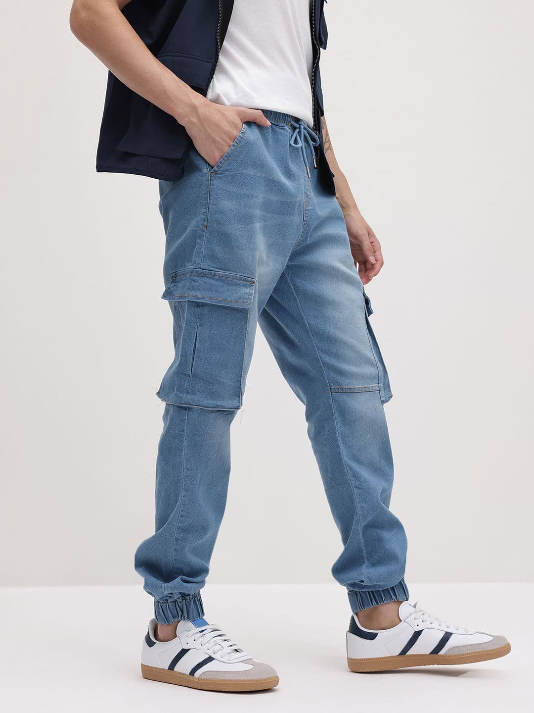 The Roadster Life Co. Men Mid-Rise Light Fade Cargo Joggers - view 1