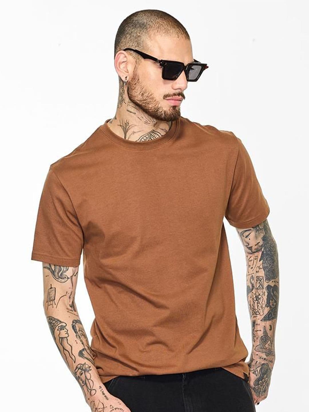 Snitch Men Solid Round Neck Cotton T-shirt - view 1