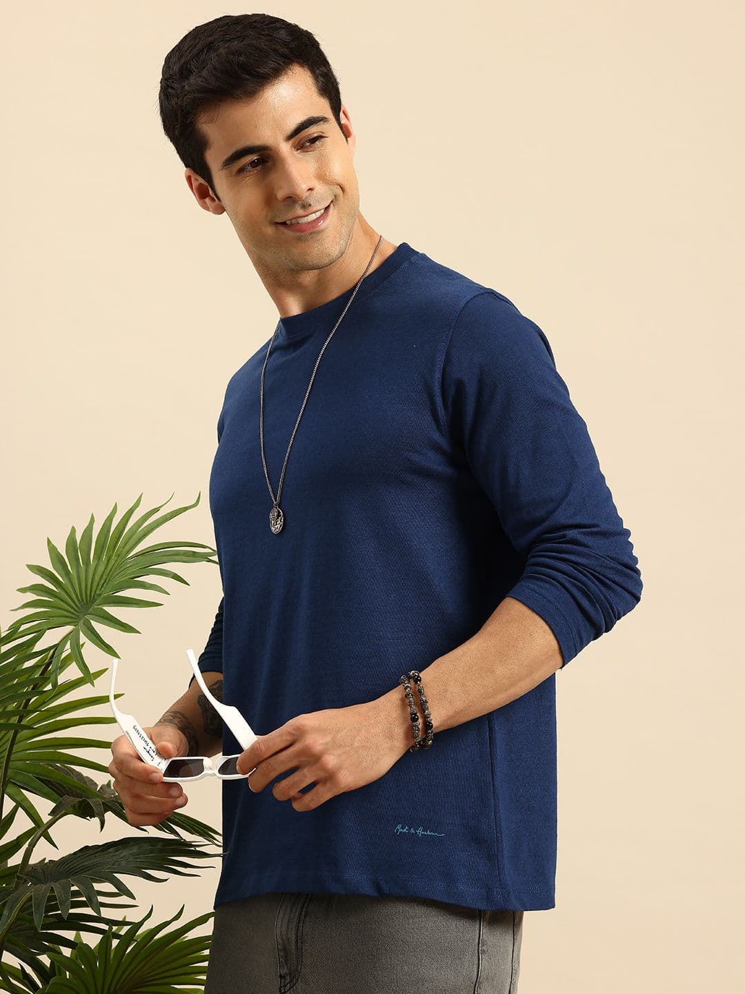 Mast & Harbour Round Neck Knitted T-shirt - view 1