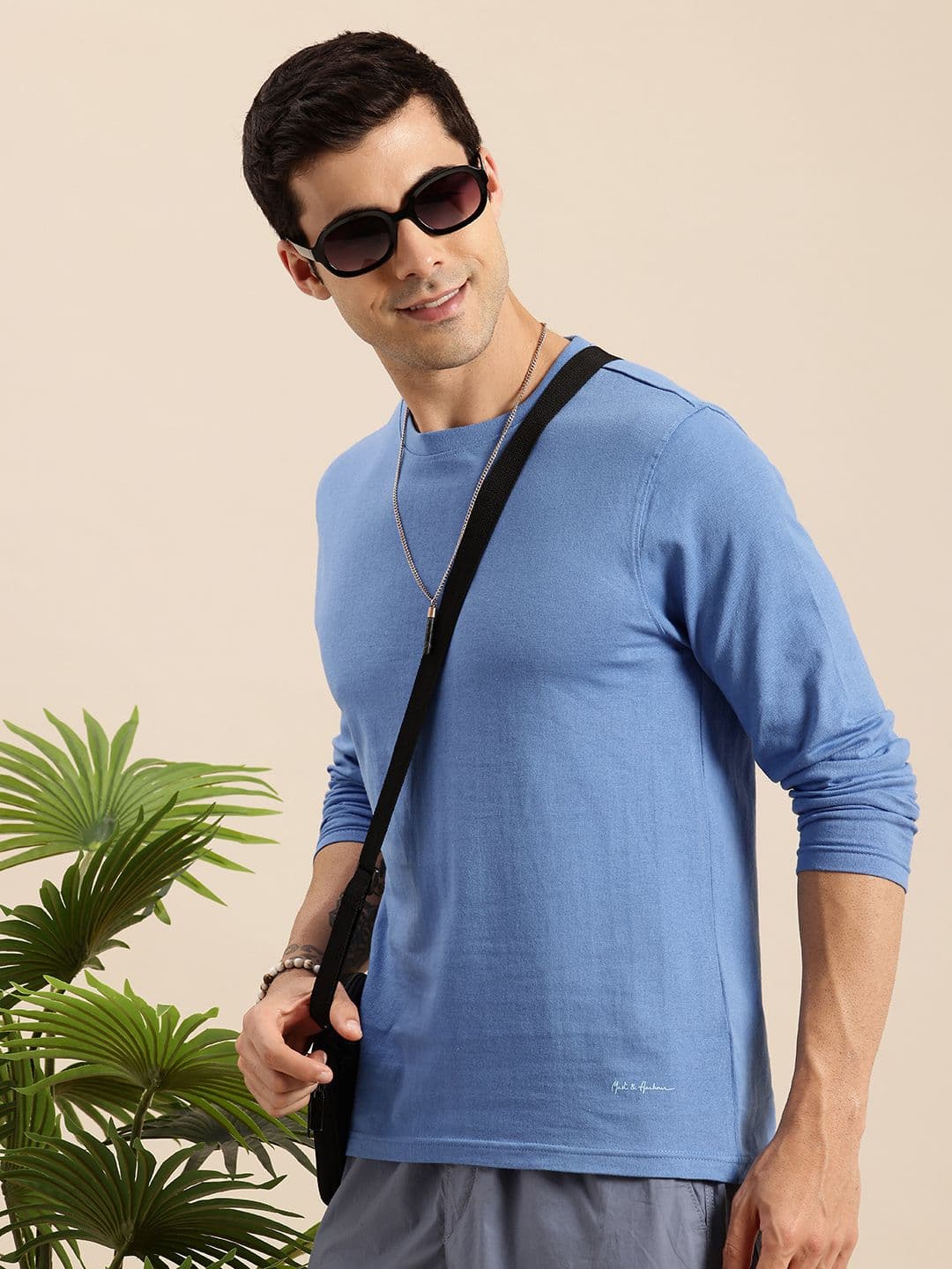 Mast & Harbour Round Neck Knitted T-shirt - view 1