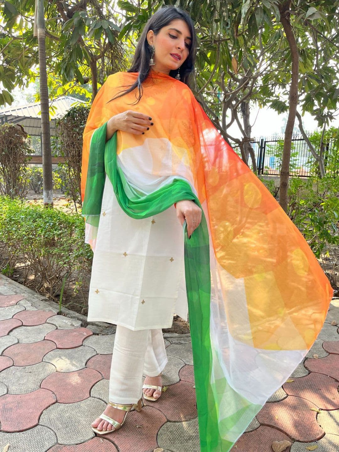 KALINI Ombre Dyed Tricolor Chiffon Dupatta - view 1