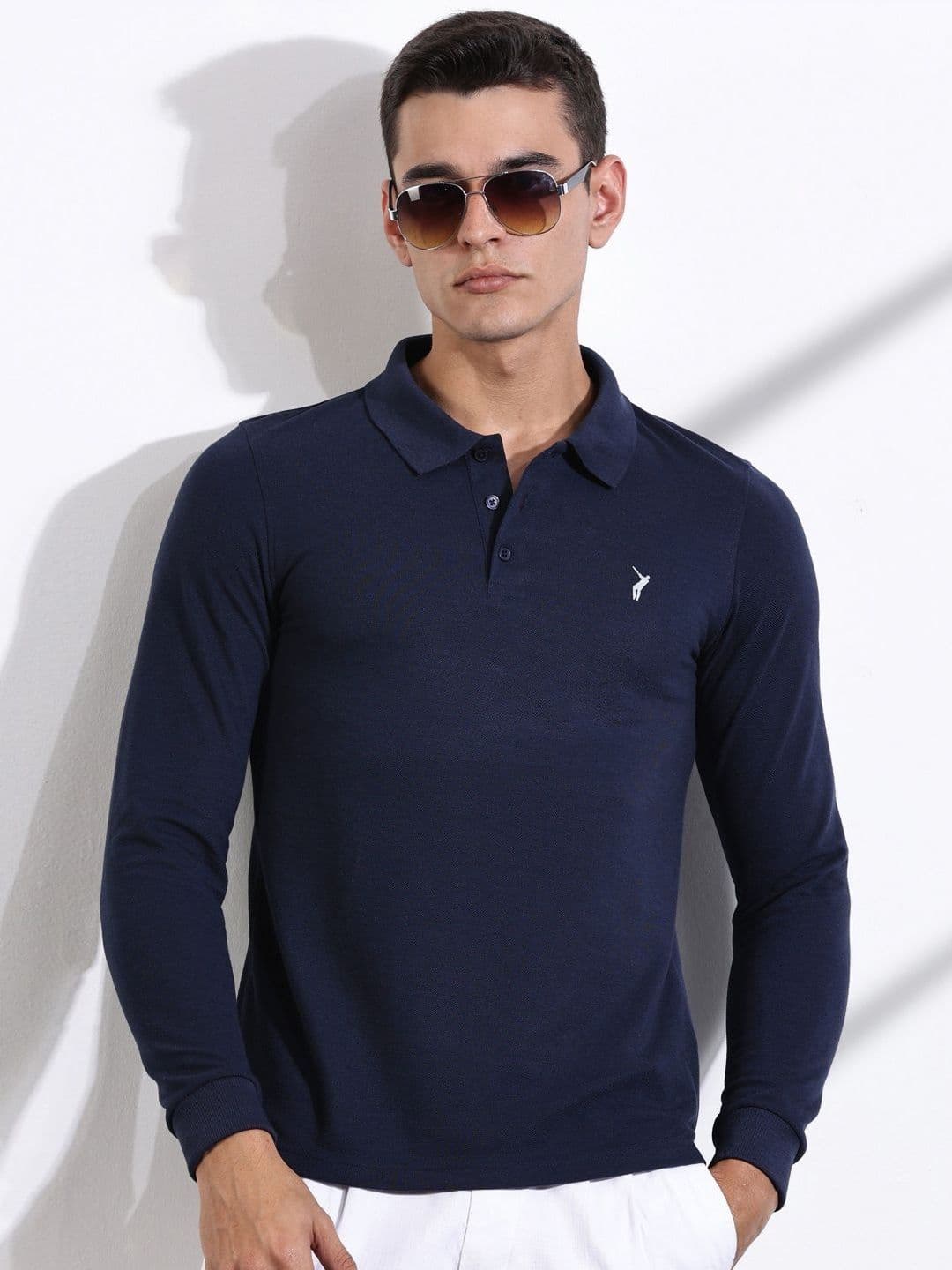 Thomas Scott Men Solid Polo Collar T-shirt - view 1