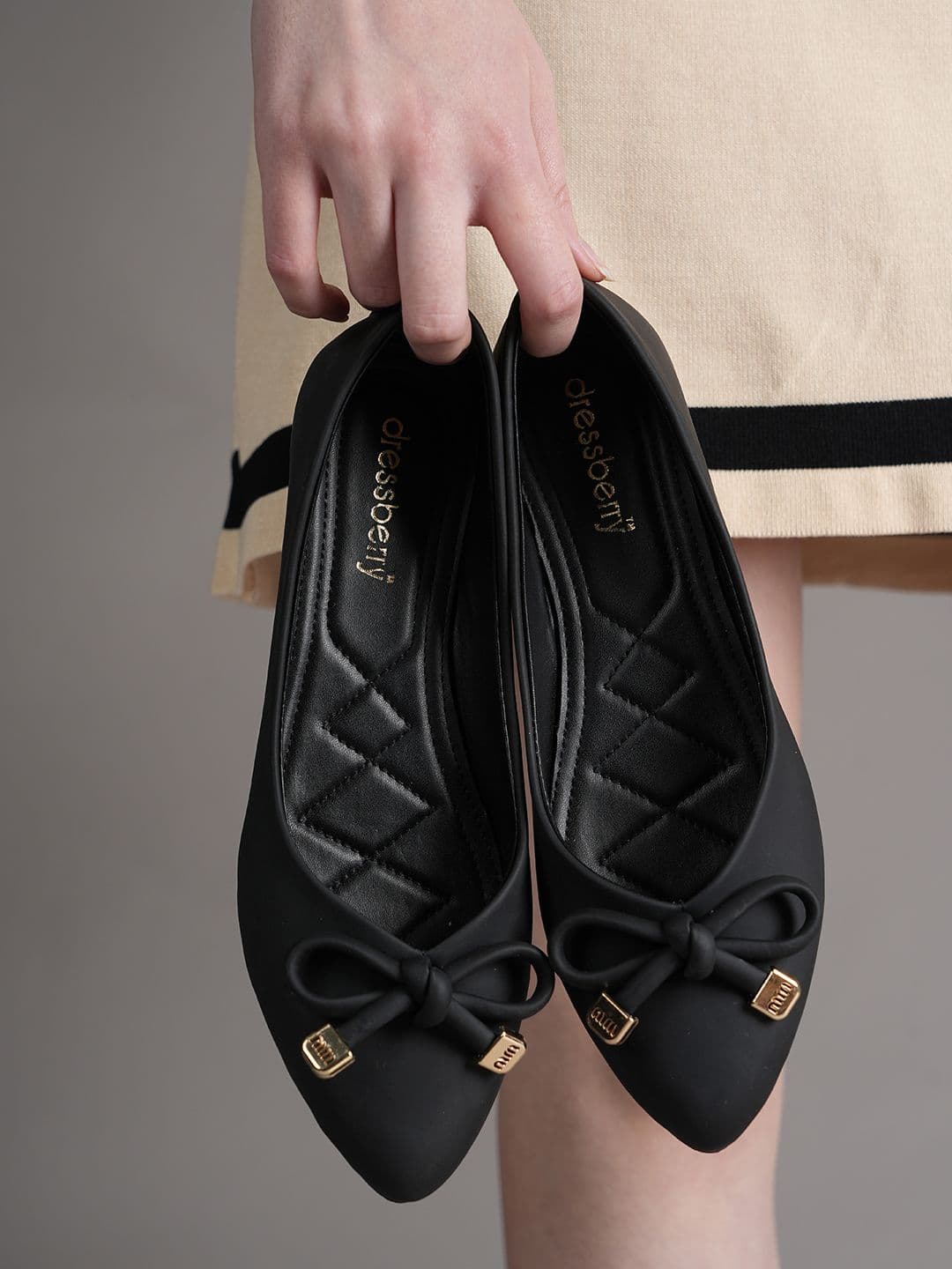 DressBerry Women Ballerinas with Bows Flats - view 1