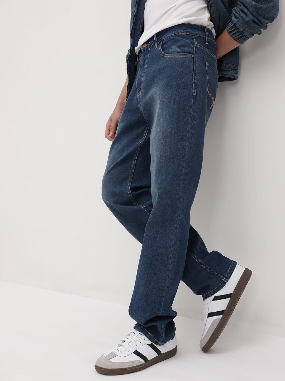 The Roadster Life Co. Men Straight Fit Jeans - view 1