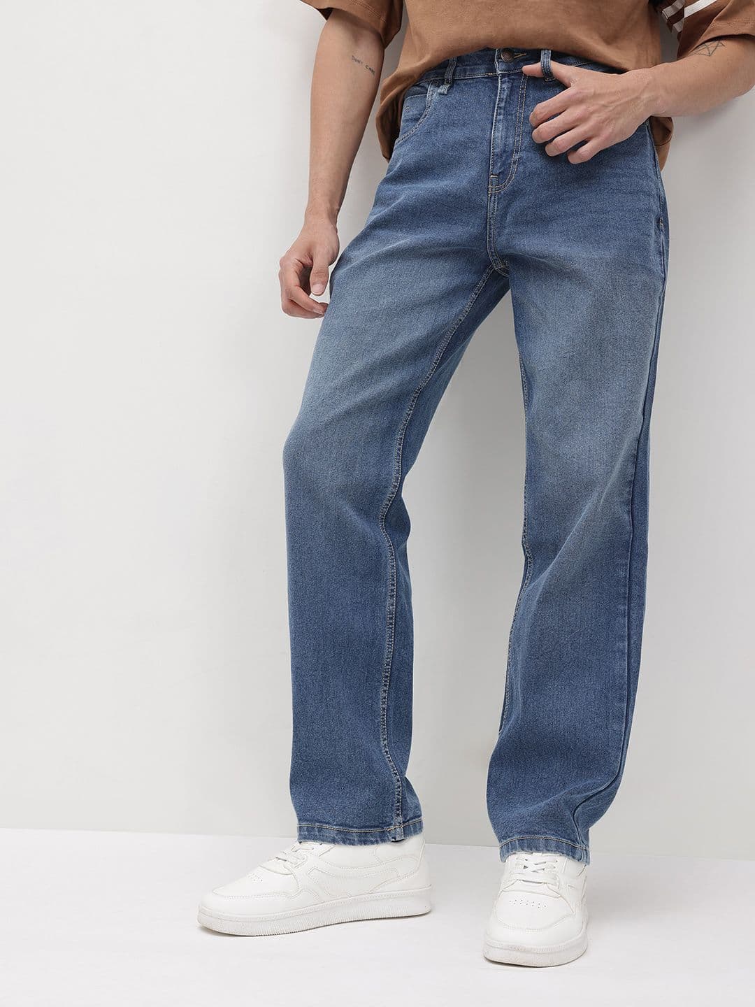 The Roadster Life Co. Men Straight Fit Faded Jeans - view 1