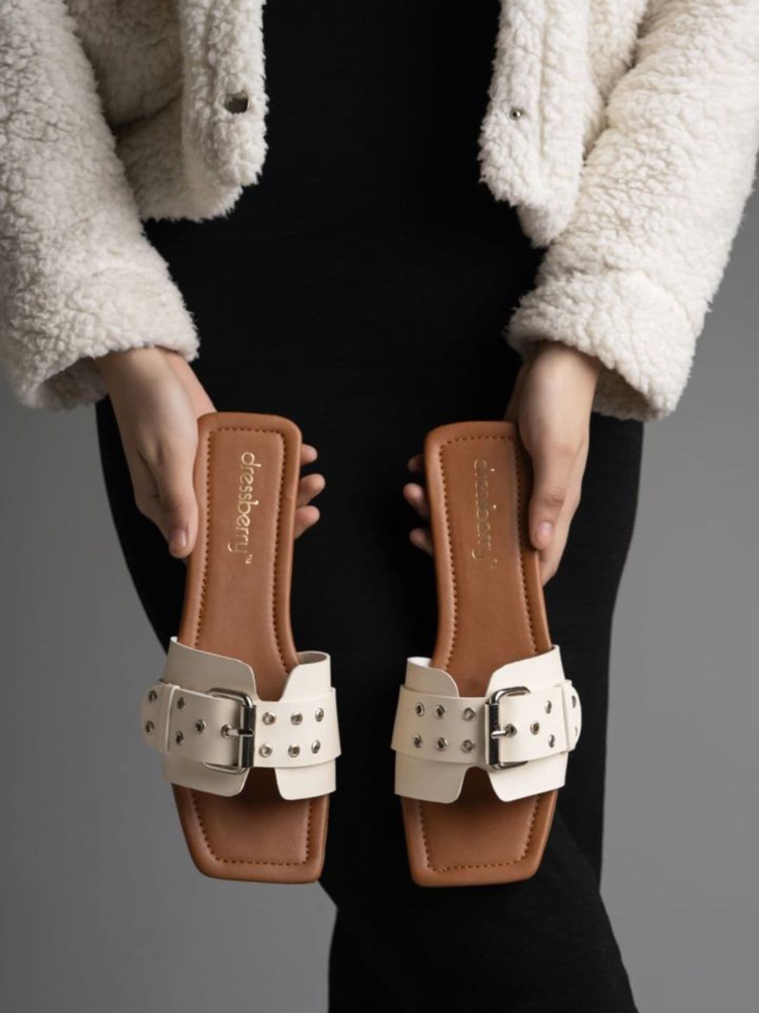 DressBerry Women Open Toe Flats with Bows - view 1
