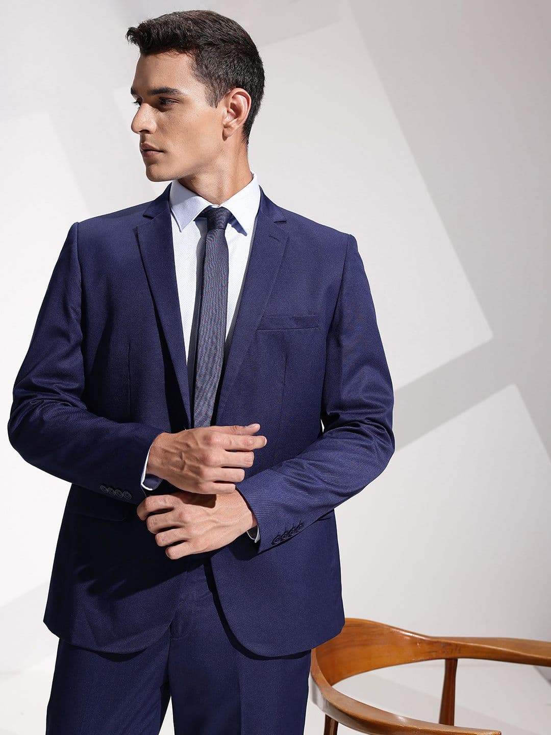 INVICTUS Notched Lapel Collar Single-Breasted Slim Fit 2 Piece Formal Suits - view 1