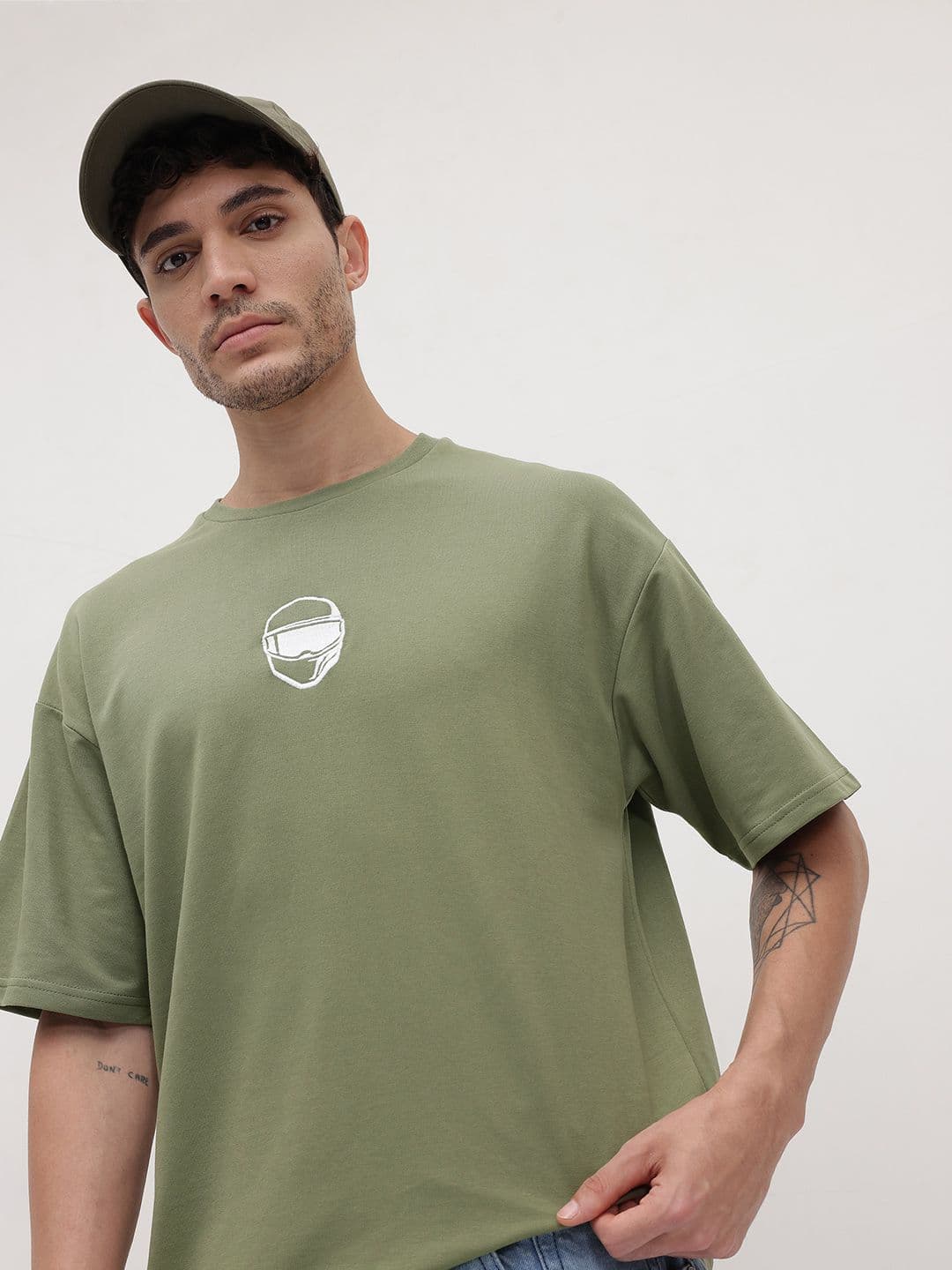 The Roadster Lifestyle Co. Men Drop-Shoulder Sleeves Oversized T-shirt - view 1