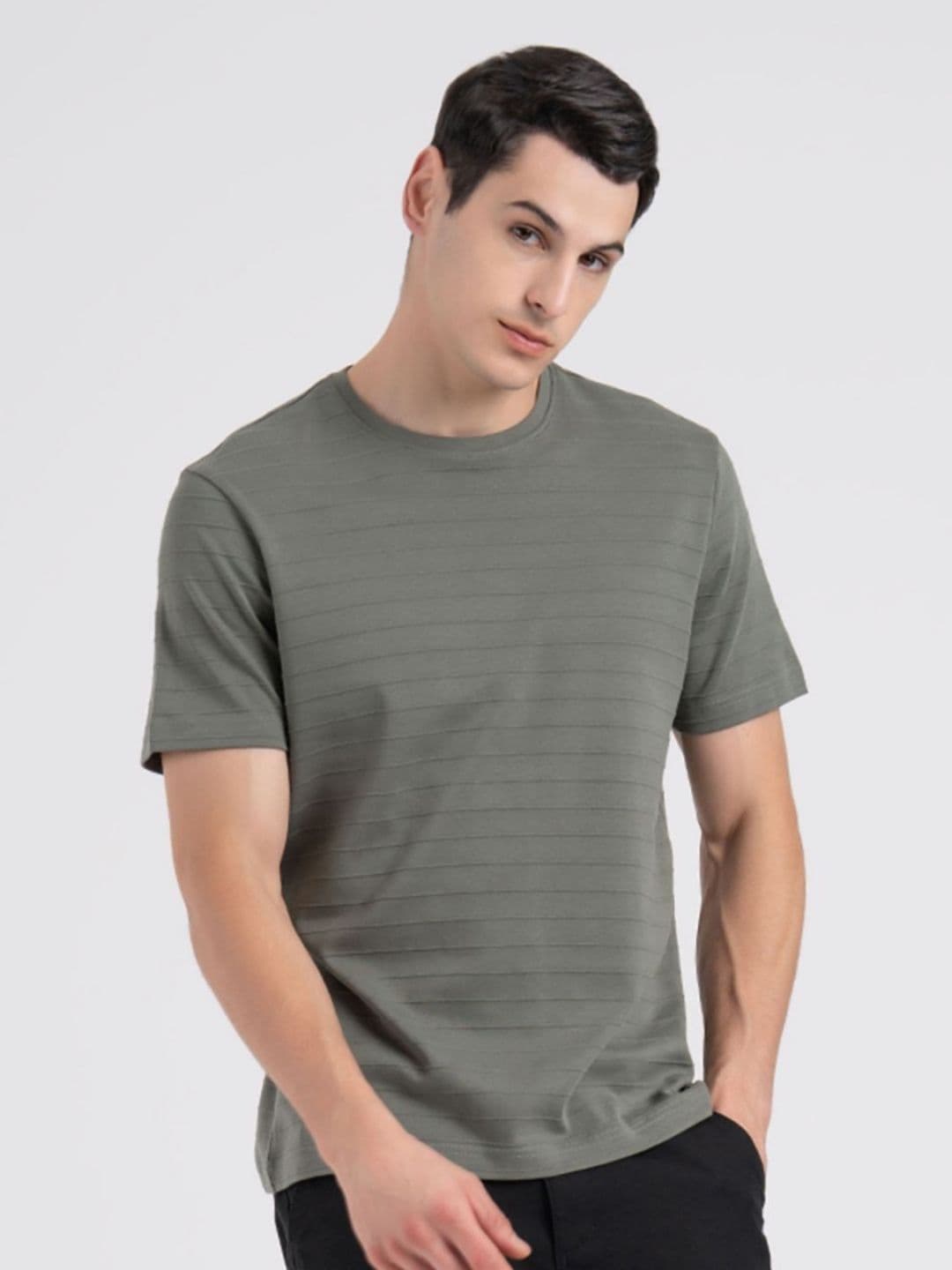 Red Tape Men Horizontal Structure Stripe Stretchable T-Shirt - view 1