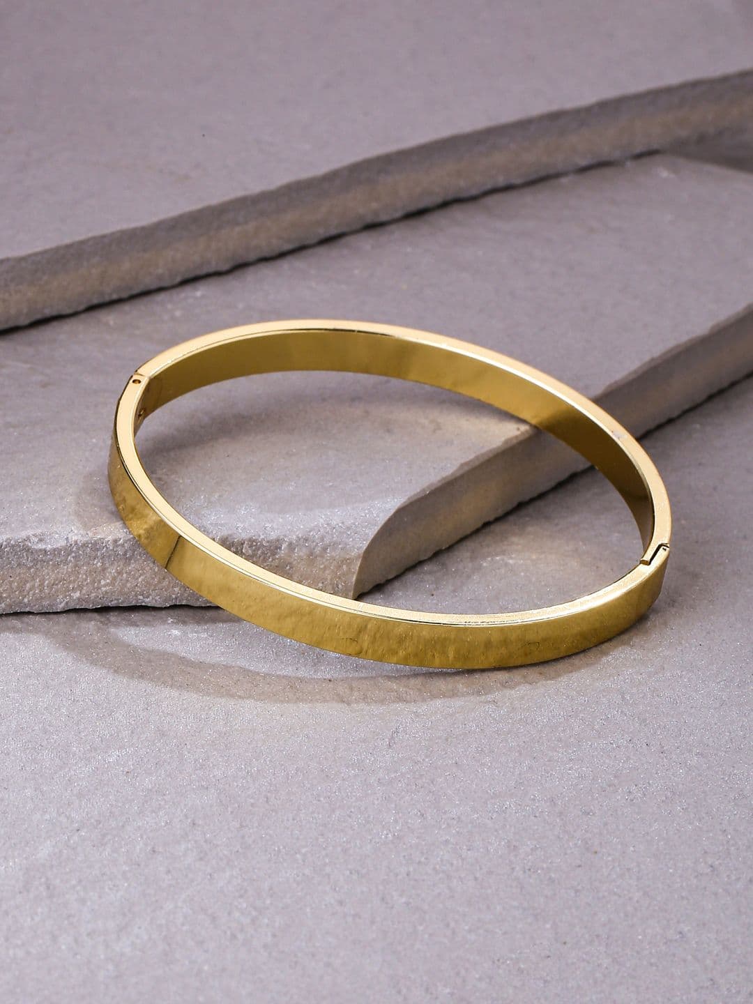 Roadster Men Gold Metal Interlock Kada Bracelet - view 1