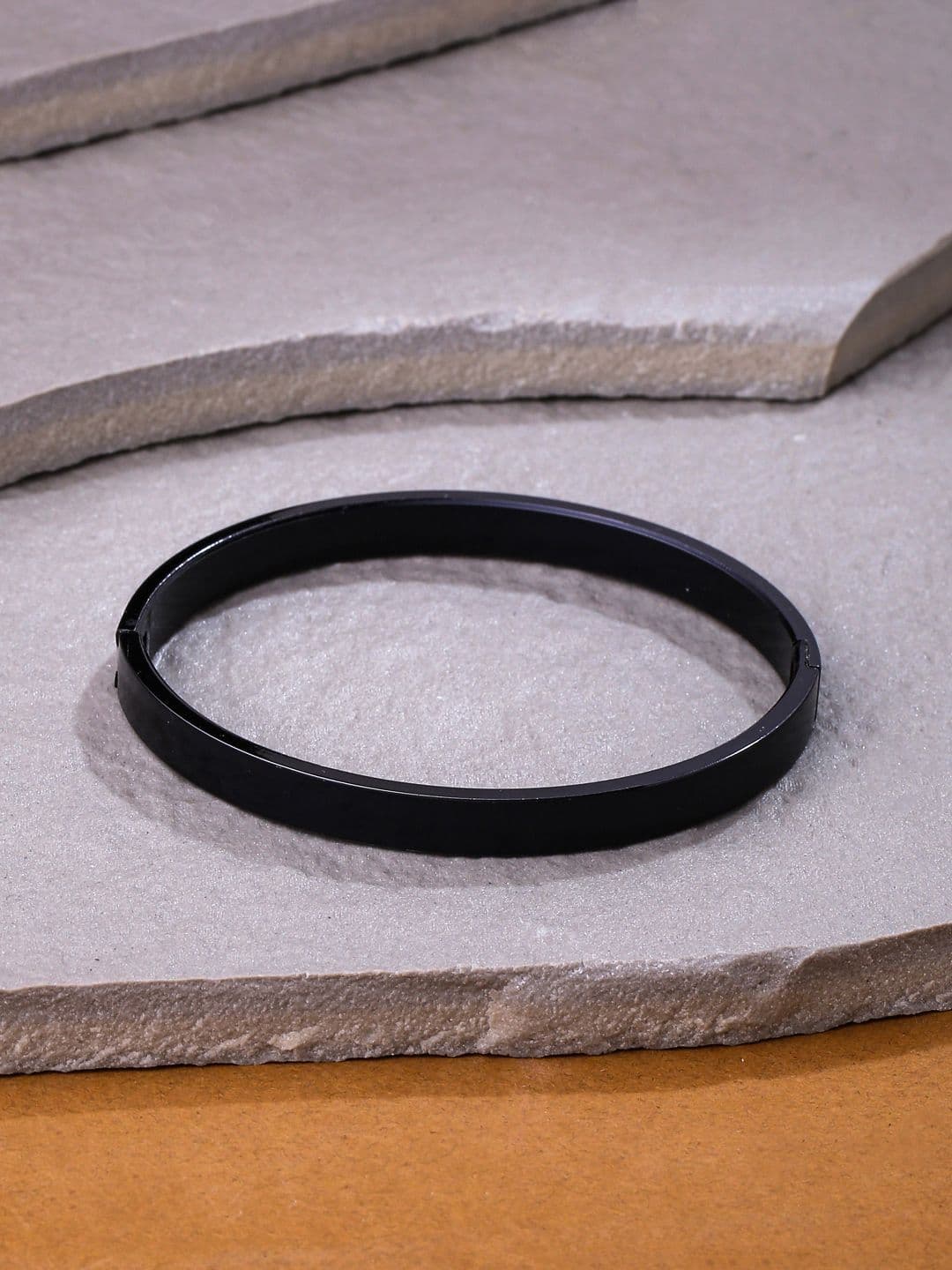Roadster Men Black Metal Interlock Kada Bracelet - view 1