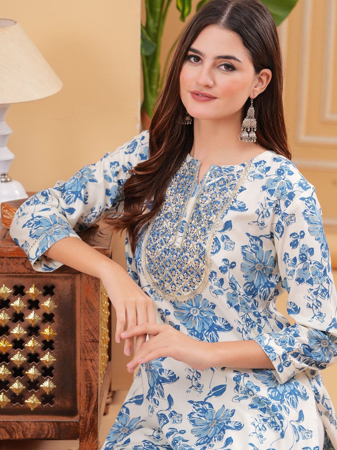 PHYSIL Floral Printed Gotta Patti Round Neck Pure Cotton Straight Kurta - view 1