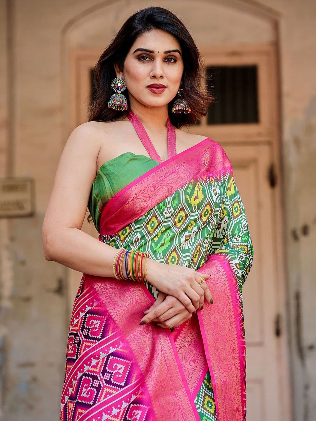 DIVASTRI Geometric Woven Design Zari Patola Saree - view 1