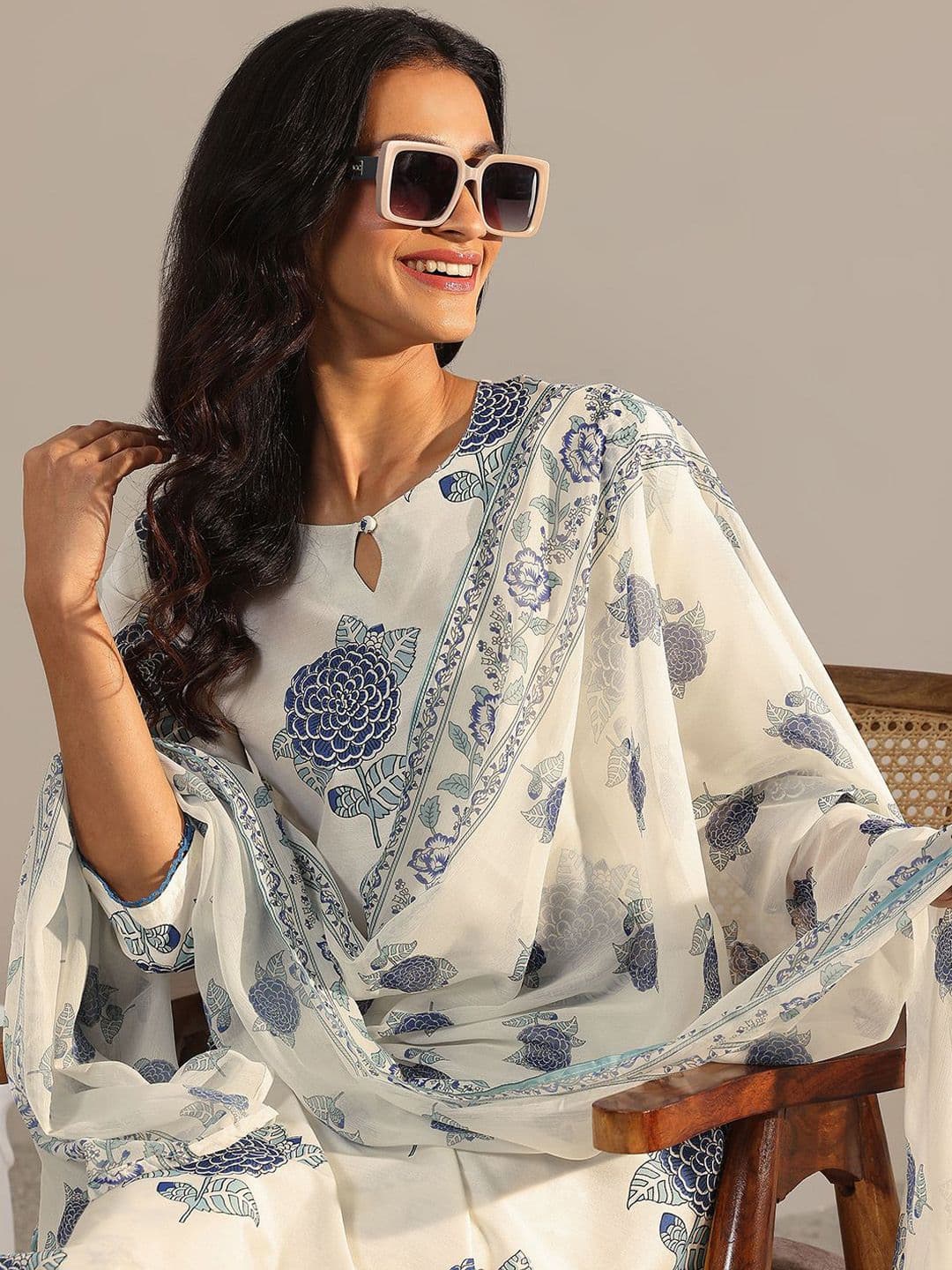 Libas Women Floral Printed Regular Kurta with Trousers & With Dupatta - view 1