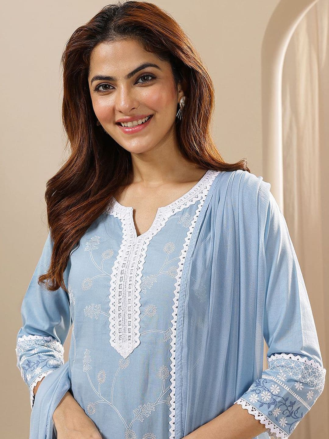 Libas Women Floral Embroidered Regular Thread Work Kurta with Trousers & With Dupatta - view 1