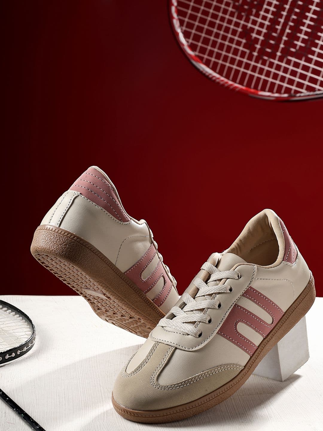TRASE Women Colourblocked Lac-Up Sneakers - view 1