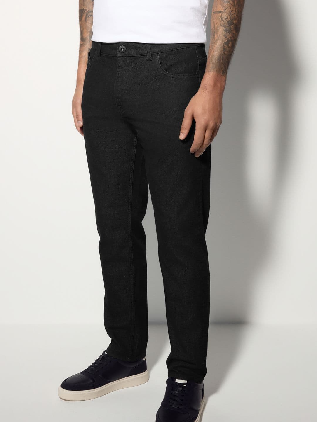 NEXT Men Slim Fit Mid-Rise Lightweight Stretchable Jeans - view 1