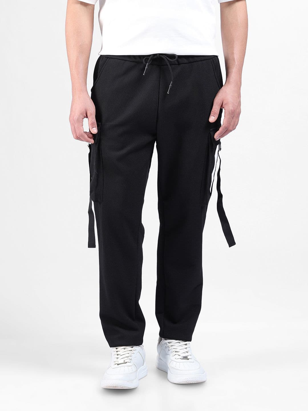 The Indian Garage Co Men Relaxed Tapered Fit Solid Street Cargo jogger - view 1