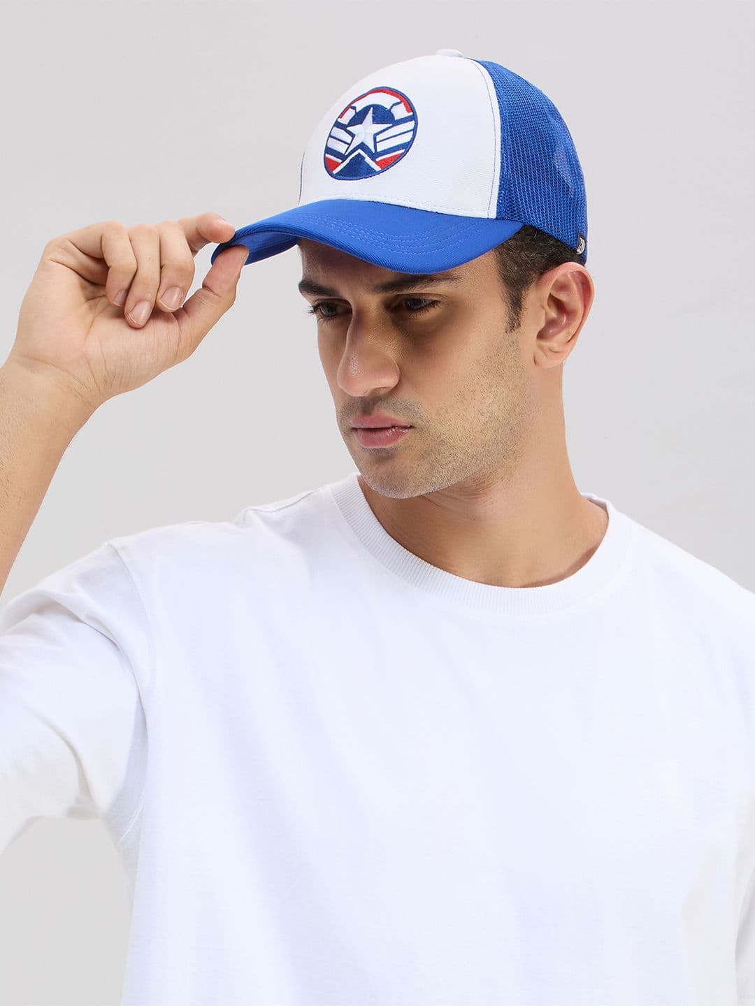 Socksxpress Marvel Captain America Men Embroidered Curved Visor Cap - view 1