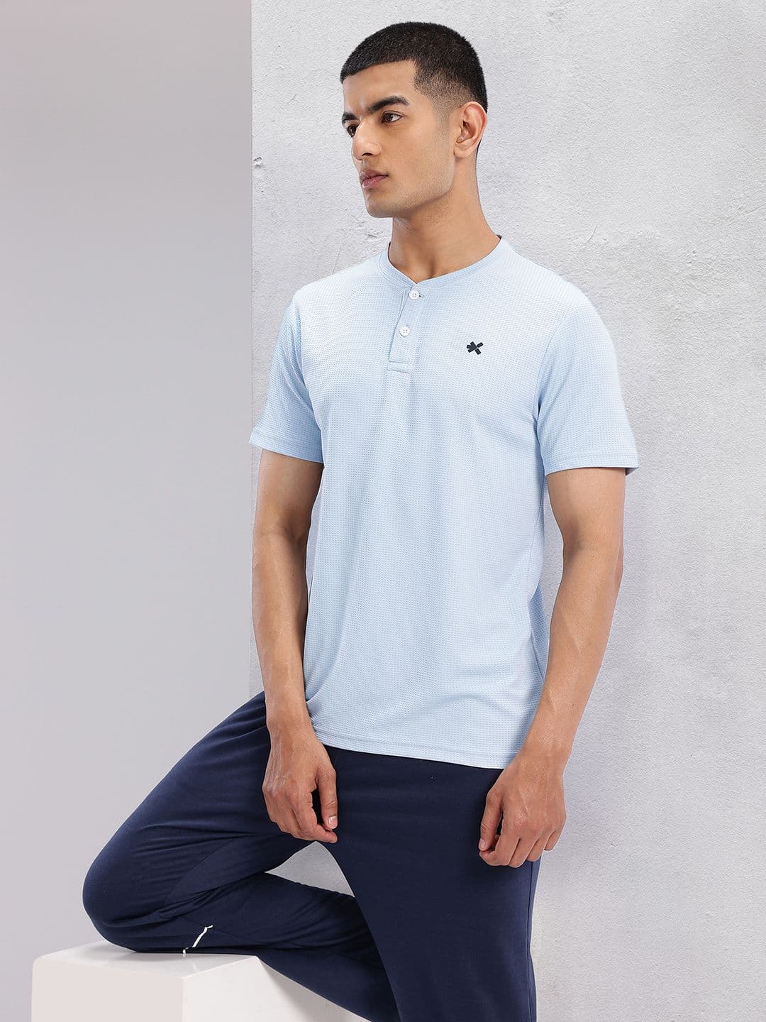 HRX by Hrithik Roshan Solid Regular Fit T-shirt - view 1