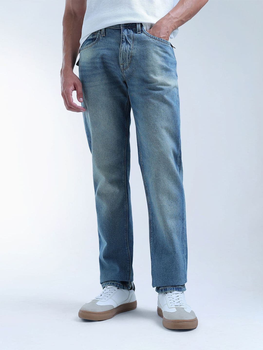 Flying Machine Men Slim Fit Mid-Rise Light Fade Stretchable Jeans - view 1