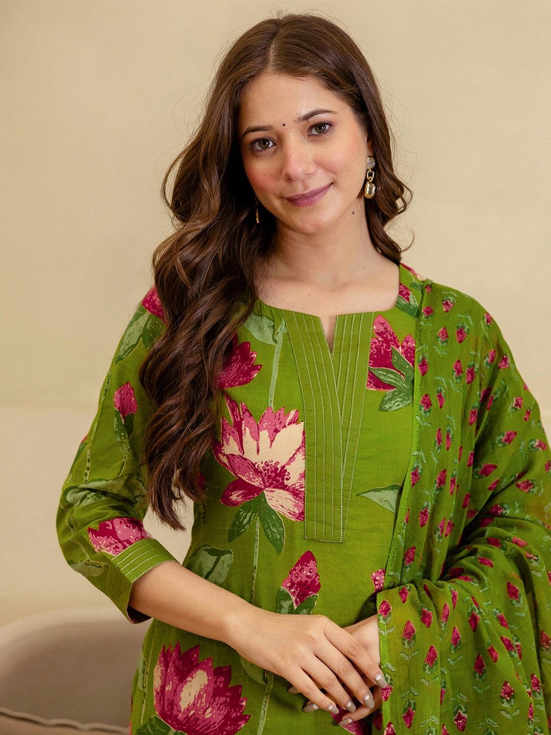 SKYLEE Women Floral Printed Round Neck Straight Kurta with Trousers & Dupatta - view 1