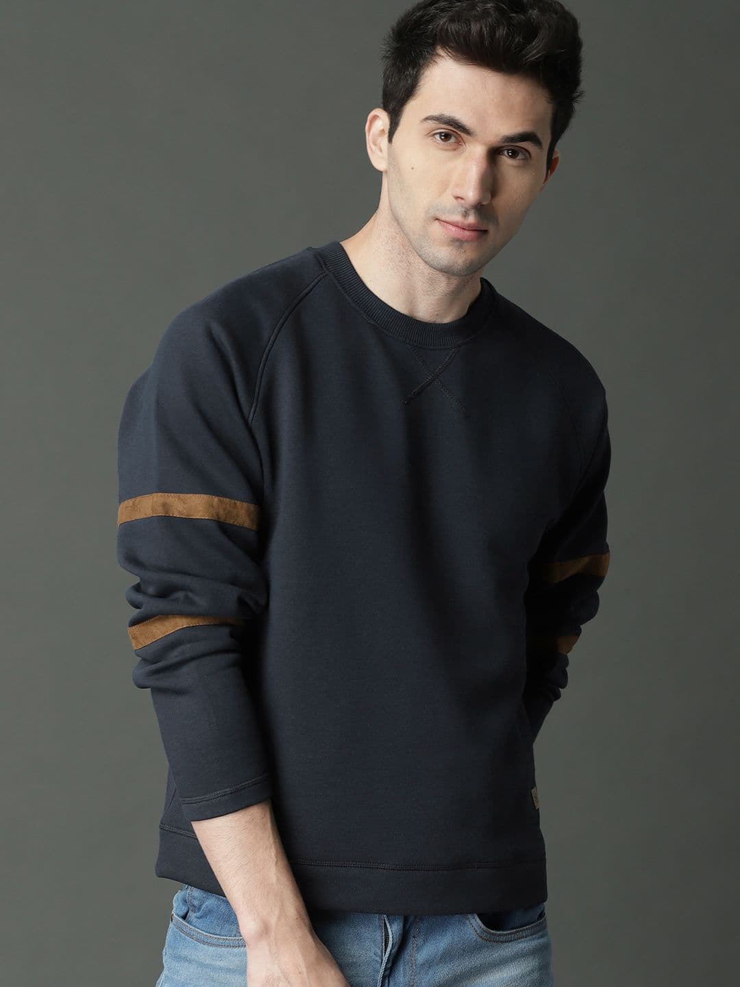 Roadster Men Navy Blue Solid Sweatshirt - view 1