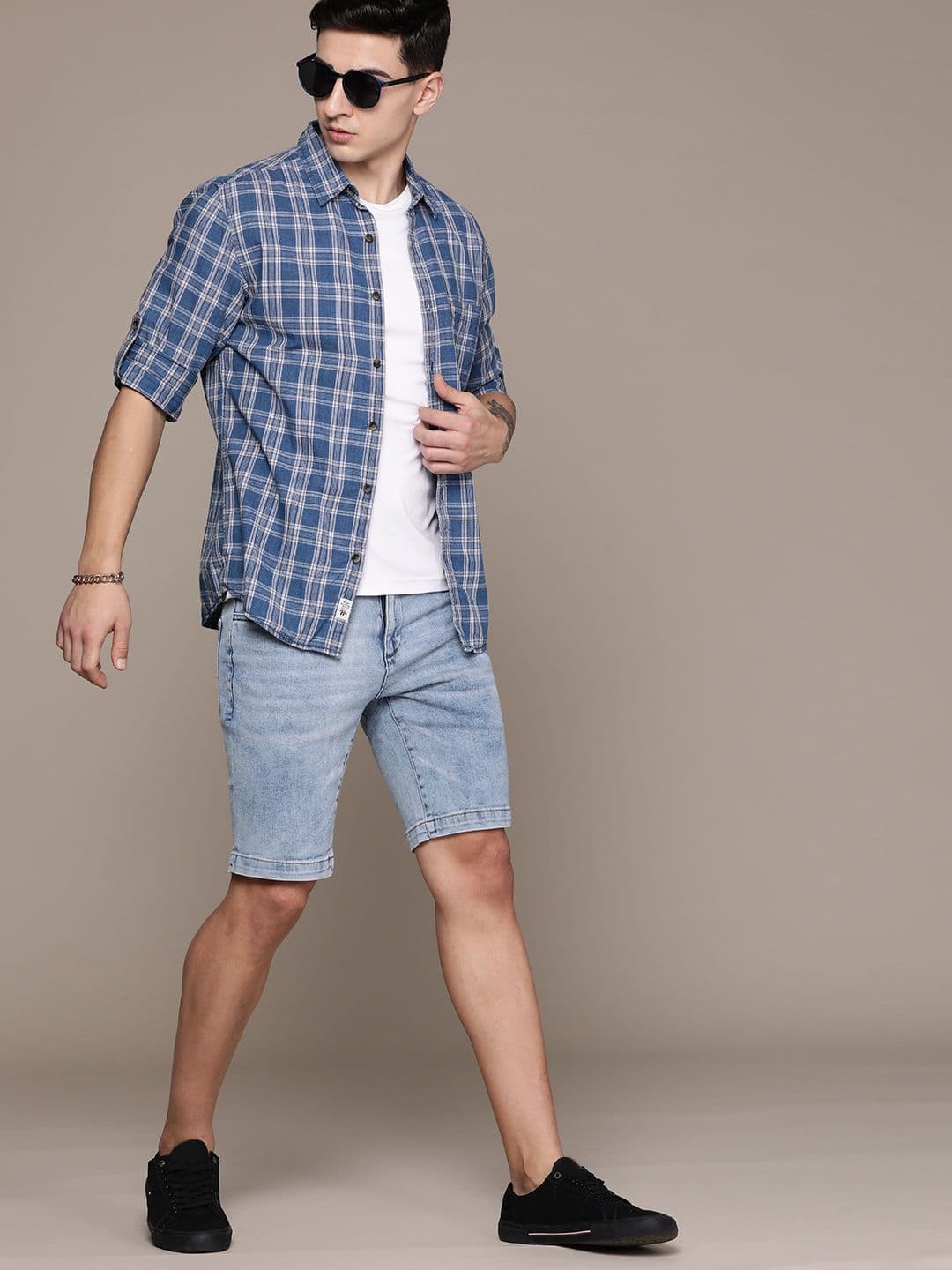 Roadster Men Blue & Beige Regular Fit Checked Casual Shirt - view 1
