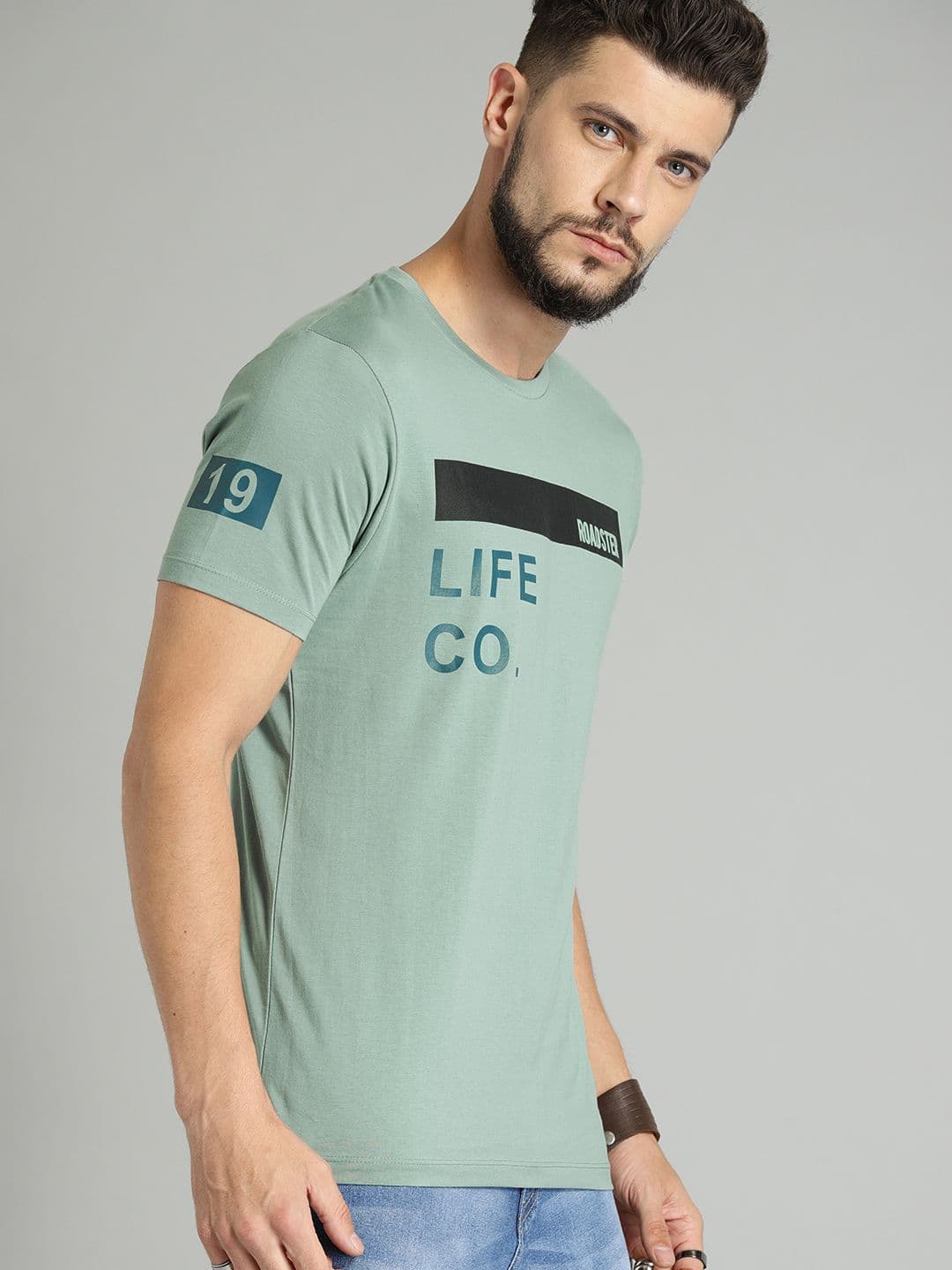 The Roadster Lifestyle Co Men Green Printed Round Neck Pure Cotton T-shirt - view 1