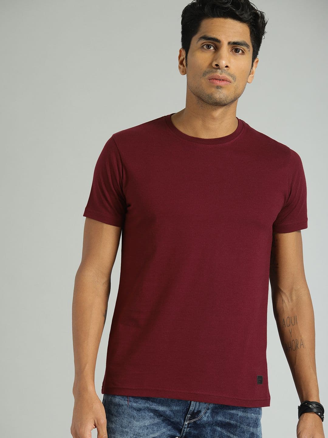 Roadster Men Maroon Solid Round Neck Pure Cotton T-shirt - view 1
