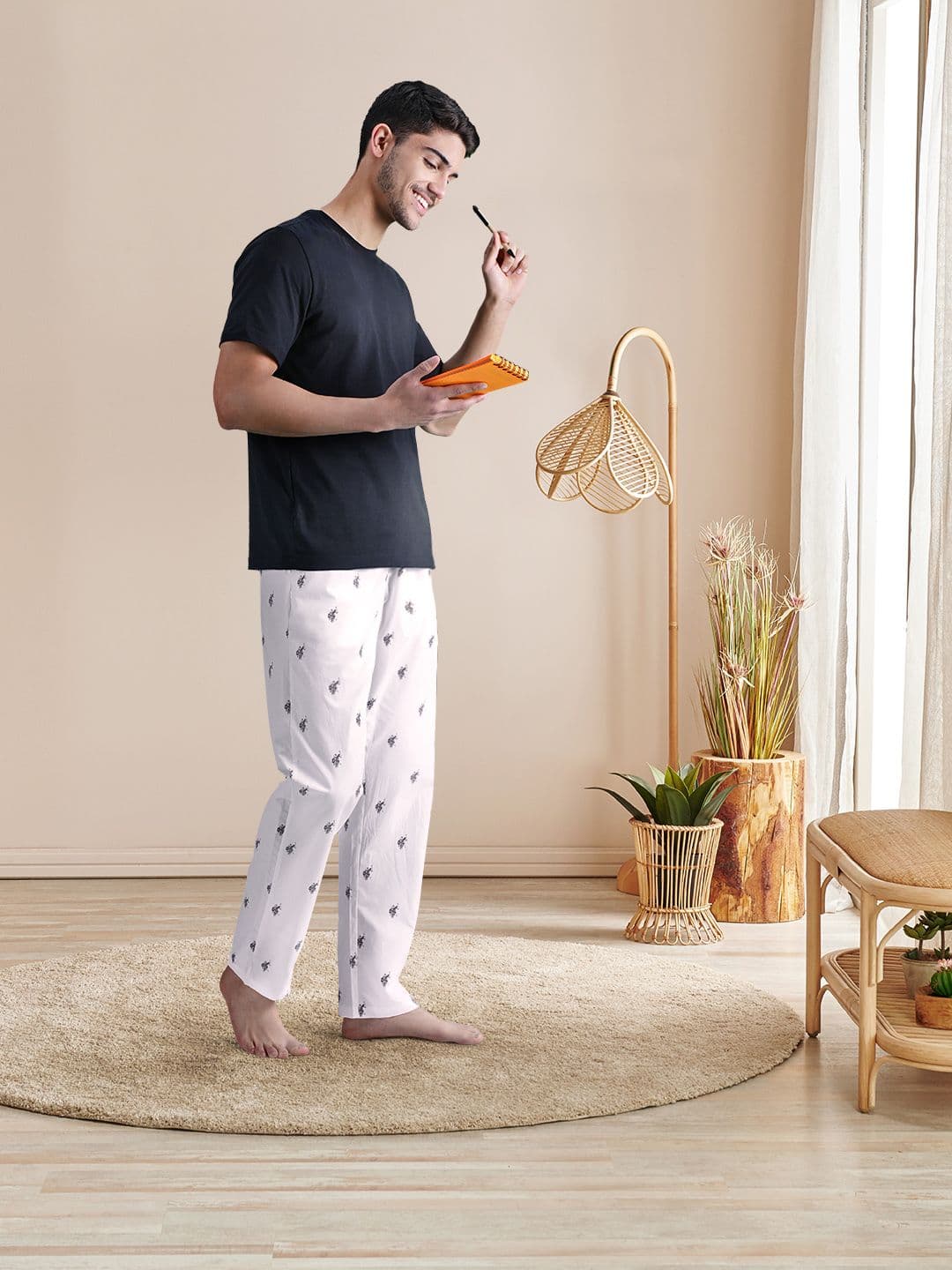 U.S. Polo Assn. Men White & Grey Brand Logo Printed Lounge Pants - view 1