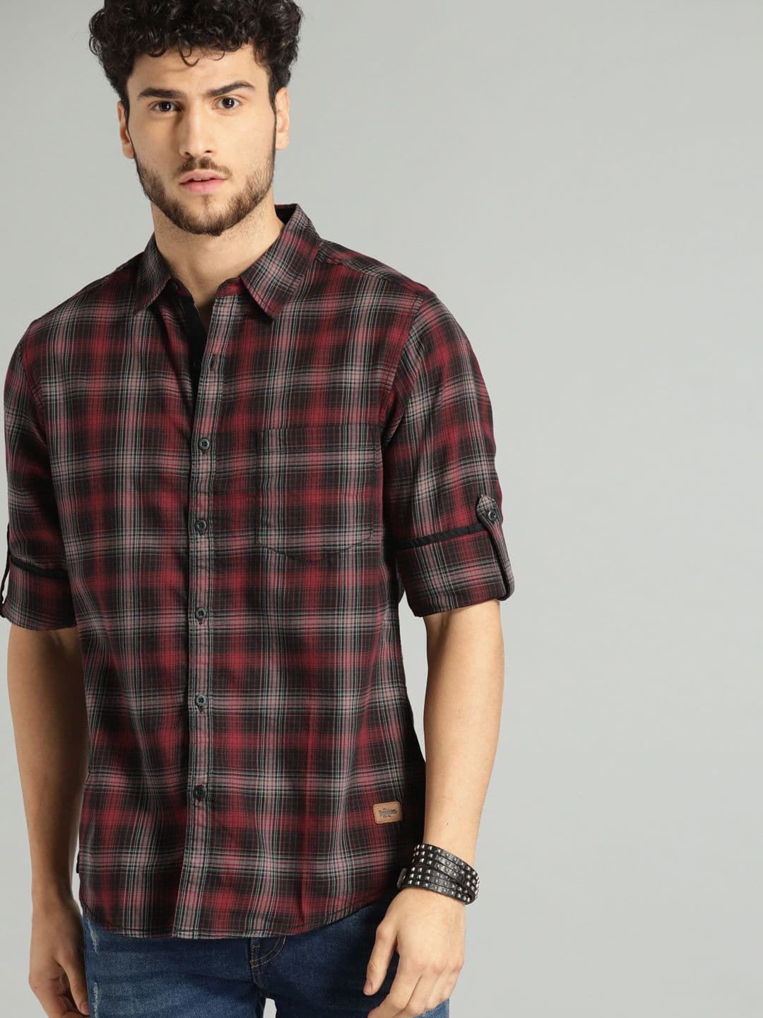The Roadster Lifestyle Co Men Maroon & Black Regular Fit Checked Casual Shirt - view 1