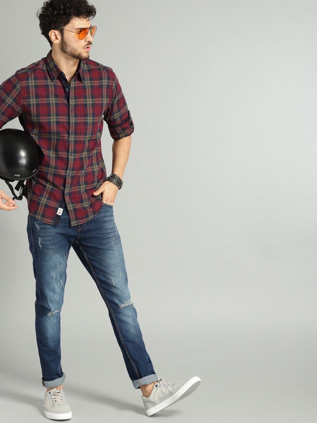 Roadster Men Maroon & Navy Blue Checked Cotton Casual Shirt - view 1