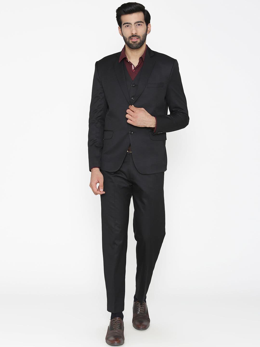 Wintage Men Black Solid Single-Breasted Regular Fit Suit - view 1